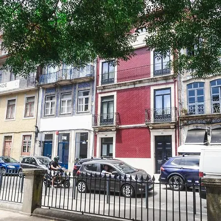 Sao Lazaro's Garden - With Terrace *