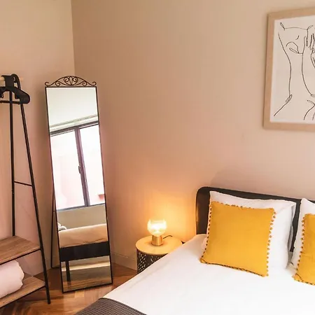 Sao Lazaro's Garden - With Terrace Appartement *