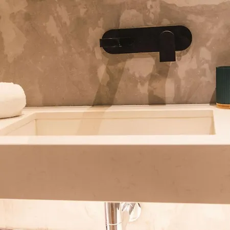 Sao Lazaro's Garden - With Terrace דירה