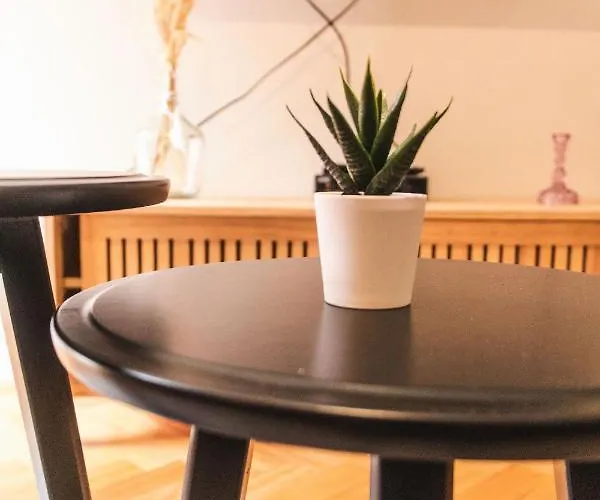 Sao Lazaro's Garden - With Terrace