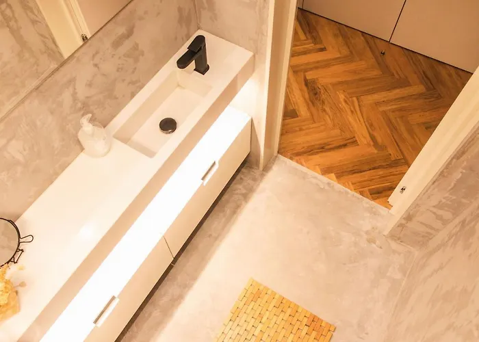 Sao Lazaro's Garden - With Terrace Daire *